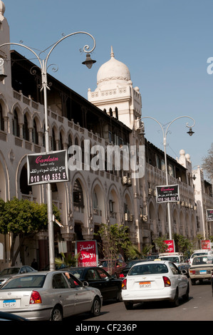 Wohlhabende Shopping Bezirk Korba Heliopolis in Kairo zeigt eine Mischung aus orientalischen & europäischen Baustile Stockfoto