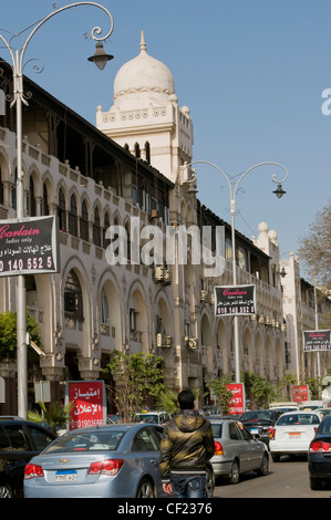 Wohlhabende Shopping Bezirk Korba Heliopolis in Kairo zeigt eine Mischung aus orientalischen & europäischen Baustile Stockfoto