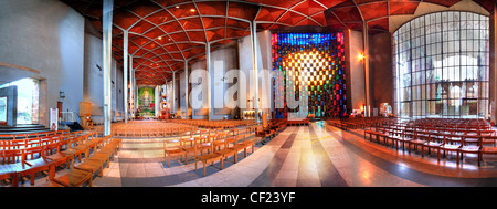 Coventry (New) Cathedral, Innenansicht, Warwickshire, England, Großbritannien Stockfoto