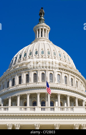 US Capitol Building Washington DC USA. Die Westfront von der National Mall aus gesehen. Kuppel des Kapitols der Vereinigten Staaten. Stockfoto