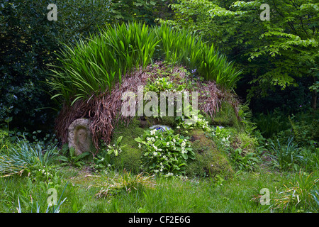 Der Riese Kopf entlang Wäldern Fuß bei den Lost Gardens of Heligan. Stockfoto