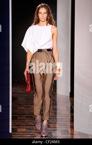 Balenciaga bereit zum WearSpringSummer 2012 Stockfoto