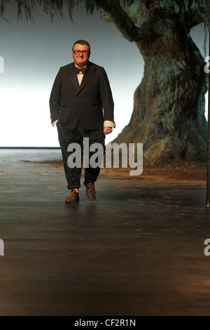 Lanvin Paris bereit, tragen Herbst Winter 2011 2012 Mode-Designer Alber Elbaz Stockfoto