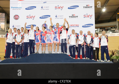 Sir Chis Hoy Victoria Pendleton Shane Sutton Jessica Varnish Laura Trott Team Sky GB im London Olympischen Velodrom 2012 Jess Vickie Stockfoto