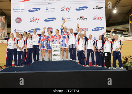 Sir Chis Hoy Victoria Pendleton Jessica Varnish Laura Trott Team Sky GB im London Olympischen Velodrom 2012 Jess Vickie Stockfoto