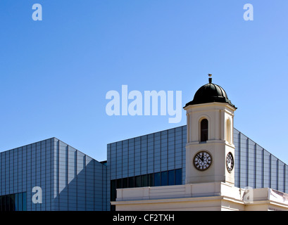 Die Uhr des Droit Wohnturm (Margate Pier und Hafen Co.), jetzt das Besucherzentrum für die Turner Contemporary Arts galle Stockfoto