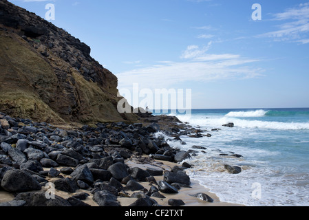 Angeln auf den Felsen Mann Fuerteventura Stockfoto