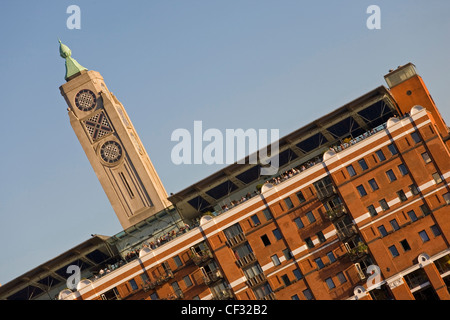 Der OXO Tower am Südufer der Themse. Das Gebäude enthält, Kunst und Kunsthandwerk sowie Wohn-Wohnung Stockfoto