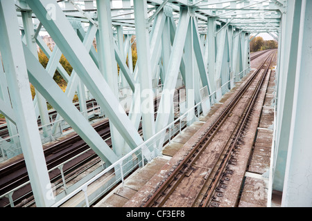 eiserne Brücke Schienen Stockfoto