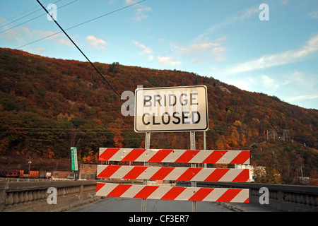 Geschlossene Brücke in der Nähe von Bellows Falls, Vermont und New Hampshire Walpole Stockfoto