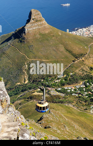 Seilbahn aufsteigend nach Tafelberg, Cape Town, Western Cape, Südafrika Stockfoto