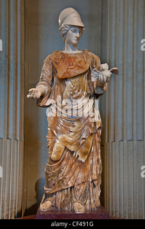 Statue der Minerva mit Helm, die eine winzige Eule hält, römische Skulptur aus weißem Marmor und goldenem Onyx-Marmor aus dem 2. Jahrhundert n. Chr Stockfoto