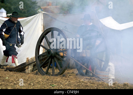 Englischer Bürgerkrieg Reenactment in Saffron Walden. Stockfoto