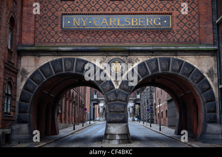 Elefantentor der Carlsberg-Fabrik. Valby und Vesterbro Bezirke in Kopenhagen. Kopenhagen, Dänemark, Nordeuropa Stockfoto