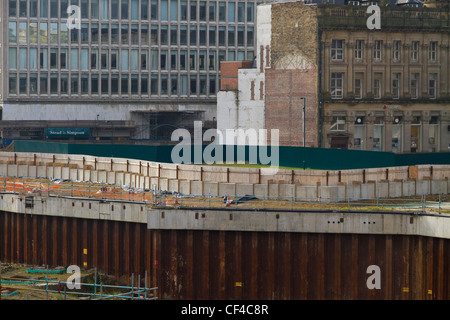 Blick auf die Website des vorgeschlagenen Westfield Einkaufszentrum Arndale House mit Nat West Bank im Hintergrund, Bradford. Stockfoto