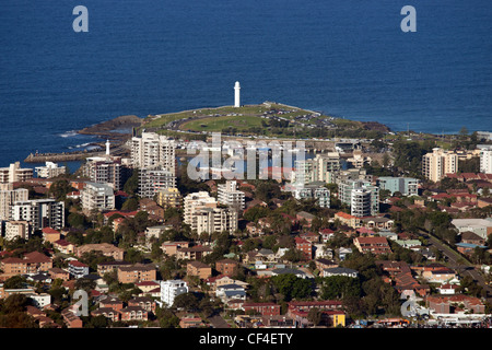 Blick hinunter auf Wollongong Stadt und Vororte Stockfoto