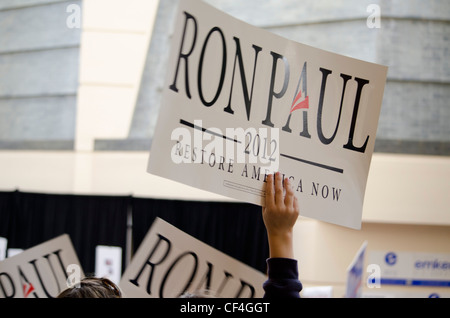 Ron Paul Unterstützer bei der California State GOP Convention 25.02.2012.