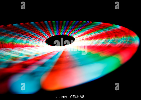 Leuchtende Lichter Spuren in Form von Disk auf schwarzem Hintergrund. Isoliert. Stockfoto