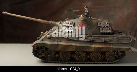 King Tiger Tank 204 mit Hinterhalt-Tarnung Stockfoto