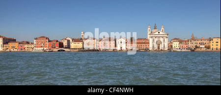 Venedig, Dorsoduro Viertel, Veneto, Italien, Fondamente Zattere, Kirche, Chiesa dei Gesuati Stockfoto