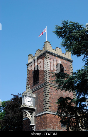 St.-Peter Kirche an der Spitze der North Hill in Colchester, Englands älteste verzeichnete Stadt. Stockfoto