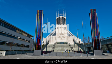 Außenansicht der Metropolitan Cathedral Church of Christ der König bekannt als Liverpool Metropolitan Cathedral. Stockfoto