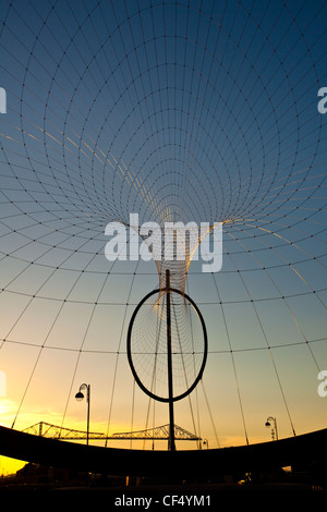 Die Temenos-Skulptur des Künstlers Anish Kapoor und Tragwerksplaner Cecil Balmond an den Ufern des Flusses Tees. Middlesbrough Stockfoto