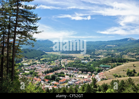 Italia Italien Italie Abruzzen Pescasseroli Castel Mancino Valle Montagna Mountain Park Landschaft Paesaggio Vista monte Stockfoto