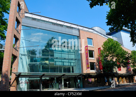 Sadler es Wells Theatre, das UKs führenden Tanzhaus und Lilian Baylis Studio in Rosebery Avenue. Stockfoto