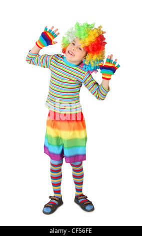 kleiner Junge in Clown Kleid Hände hoch isoliert auf weißem Hintergrund Stockfoto