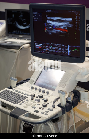 Medizinische Ausrüstung Ultraschall scannen. Diagnose der Schwangerschaft. Stockfoto