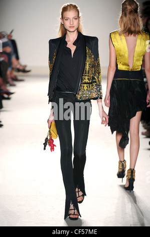 Barbara Bui Paris bereit, WearSpringSummer 2012 Stockfoto