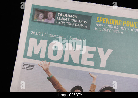 Die Titelseite der The Sunday Times "Geld" Abzug.  Die Sunday Times ist eine britische nationale Sonntagszeitung.  (26. Februar 2012) Stockfoto