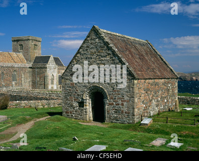 Mittelalterliche Kapelle und Begräbnis-Boden Columba Cousin St Oran gewidmet. Auf der Rückseite ist Bestandteil Iona Abbey bestehend aus St Mary Stockfoto