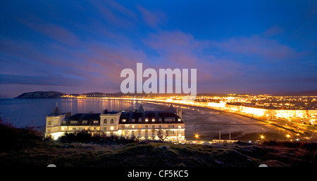 Ein Blick auf kleine Orne von Llandudno. Llandudno liegt zwischen den Great Orme und Little Orme, mit der irischen See auf der einen Seite Stockfoto