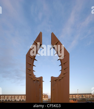 In Auftrag gegebene Kunstwerk "Wunsch" von Chris Knight auf der Blackpool Promenade gelegen. Wunsch ist eine abstrakte Skulptur, 8m hoch ins Stockfoto