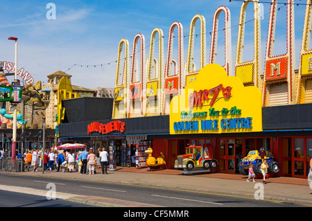 Amusements entlang der Golden Mile in Blackpool. Stockfoto