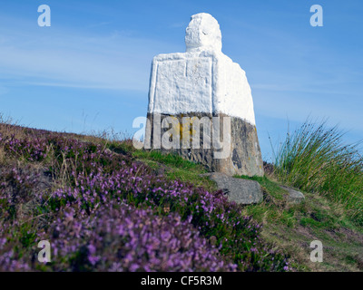 Dicke Betty, auch bekannt als weißes Kreuz zwischen Blakey Rigg und Rosedale Abbey in den North York Moors National Park. Stockfoto