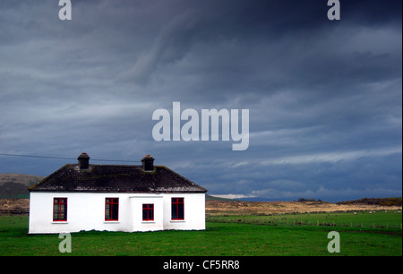 Zeigen Sie auf eine einsame Haus in der Nähe von Doo Lough im County Mayo. Stockfoto