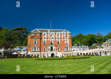 Das ehemalige Herrenhaus siebzehnten Jahrhundert Woodcote Park auf den North Downs, jetzt ein Clubhaus für die Royal Automobile Club (RA Stockfoto