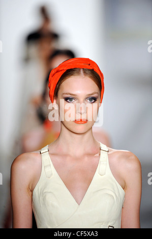 Vena CavaNew York bereit zum WearSpringSummer 2011 Stockfoto