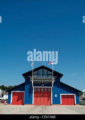 Die Royal National Lifeboat Institution Rettungsstation in Hastings. Stockfoto