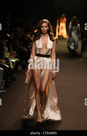 Alexandre VauthierParis Haute CoutureSpringSummer 2011 Stockfoto