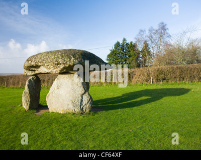 Jungfern-Rock, die Reste der eine neolithische Grabkammer am Shilstone im Dartmoor National Park. Stockfoto