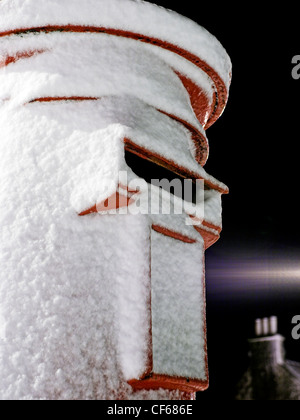 Schneebedeckte Briefkasten am Lerwick auf den Shetland. Stockfoto