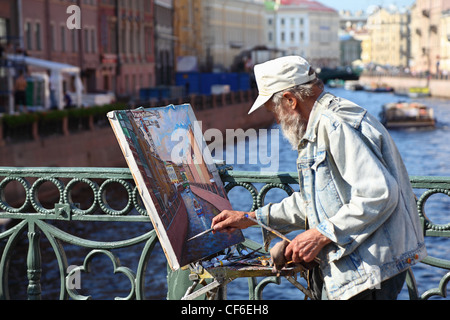 Sankt-PETERSBURG 21 Mai Handwerker Farbe Nevskom Prospekt 2010 Sankt Petersburg Russland Sankt-Petersburg wurde auch 21. Mai Stockfoto