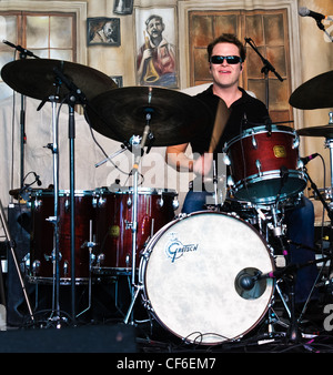 Stanton Moore Trio mit Anders Osborne und Robert Walter spielen beim Voodoo Festival 2010 in New Orleans am 1. Tag. Stockfoto