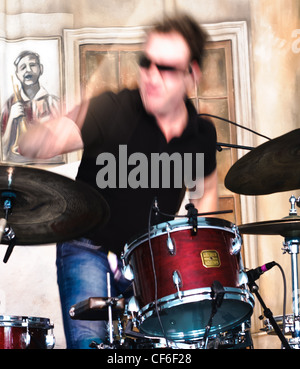 Stanton Moore Trio mit Anders Osborne und Robert Walter spielen beim Voodoo Festival 2010 in New Orleans am 1. Tag. Stockfoto