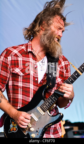 Stanton Moore Trio mit Anders Osborne und Robert Walter spielen beim Voodoo Festival 2010 in New Orleans am 1. Tag. Stockfoto