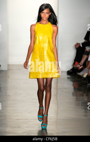 Peter Som New York bereit zum WearSpringSummer 2012 Stockfoto